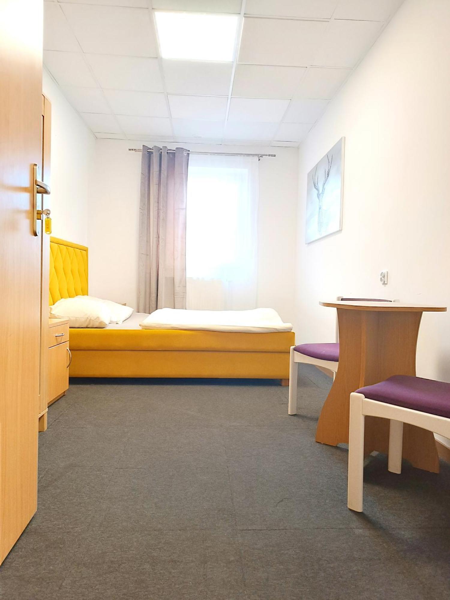 Hostel Krosnienska 12 ジェロナ・グラ エクステリア 写真