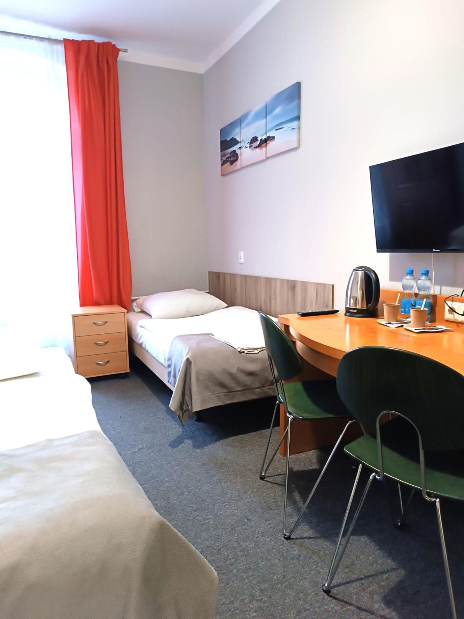 Hostel Krosnienska 12 ジェロナ・グラ エクステリア 写真