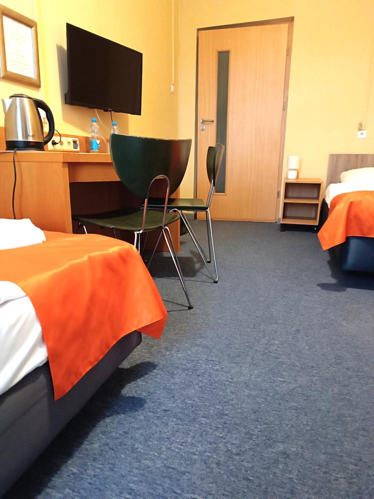 Hostel Krosnienska 12 ジェロナ・グラ エクステリア 写真