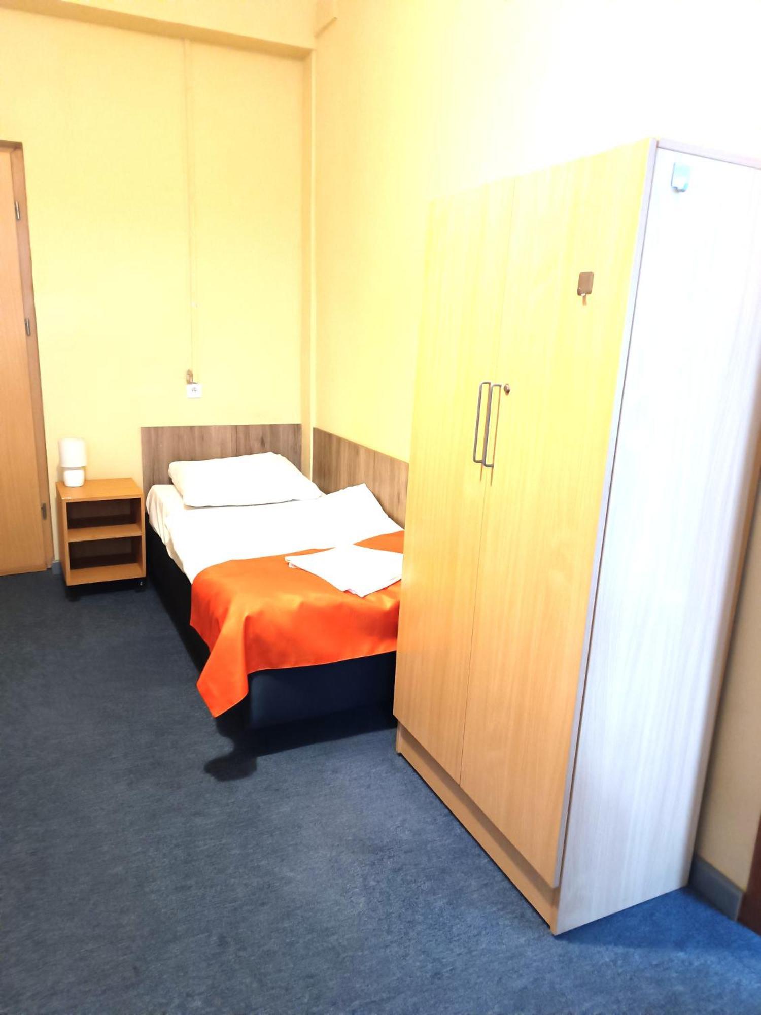 Hostel Krosnienska 12 ジェロナ・グラ エクステリア 写真