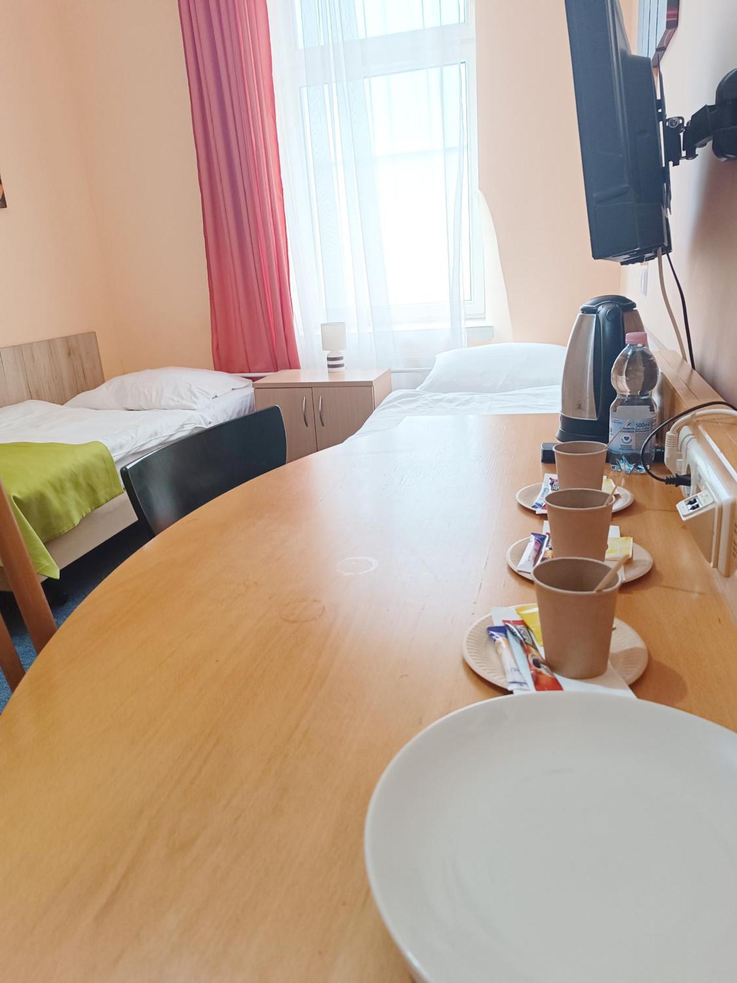 Hostel Krosnienska 12 ジェロナ・グラ エクステリア 写真