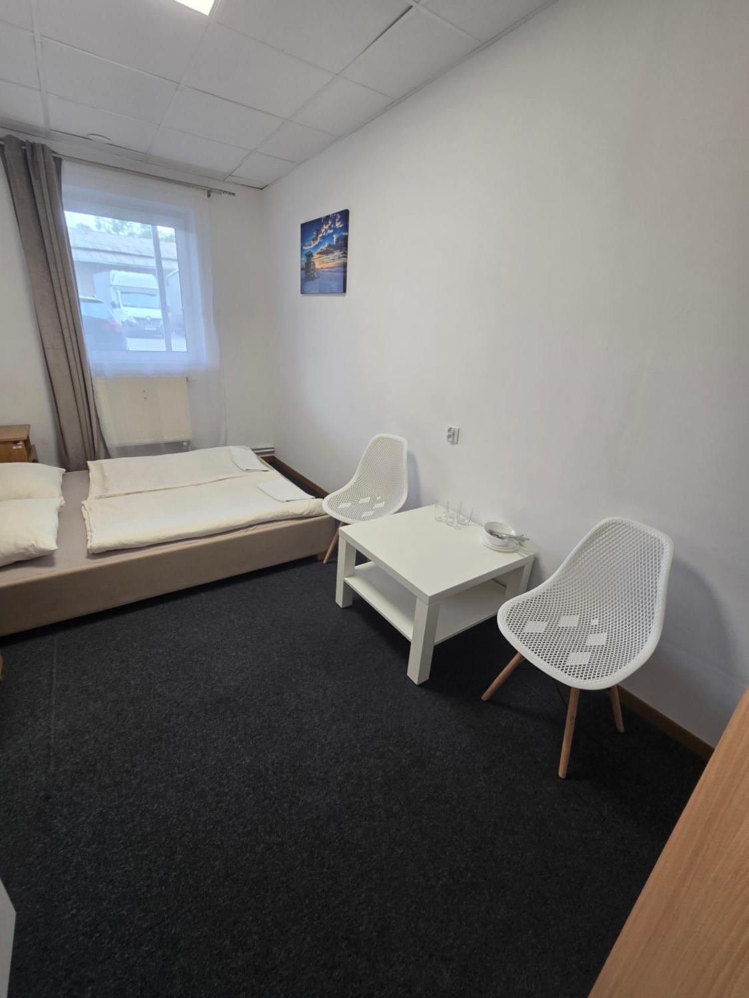 Hostel Krosnienska 12 ジェロナ・グラ エクステリア 写真